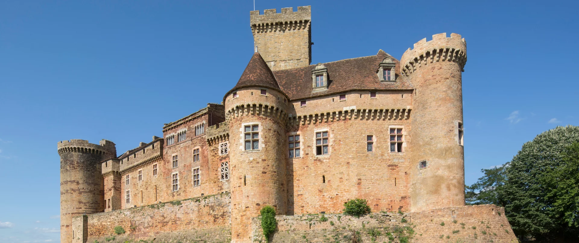 Welcome to Château de Castelnau-Bretenoux